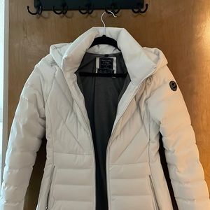 Abercrombie & Finch white jacket